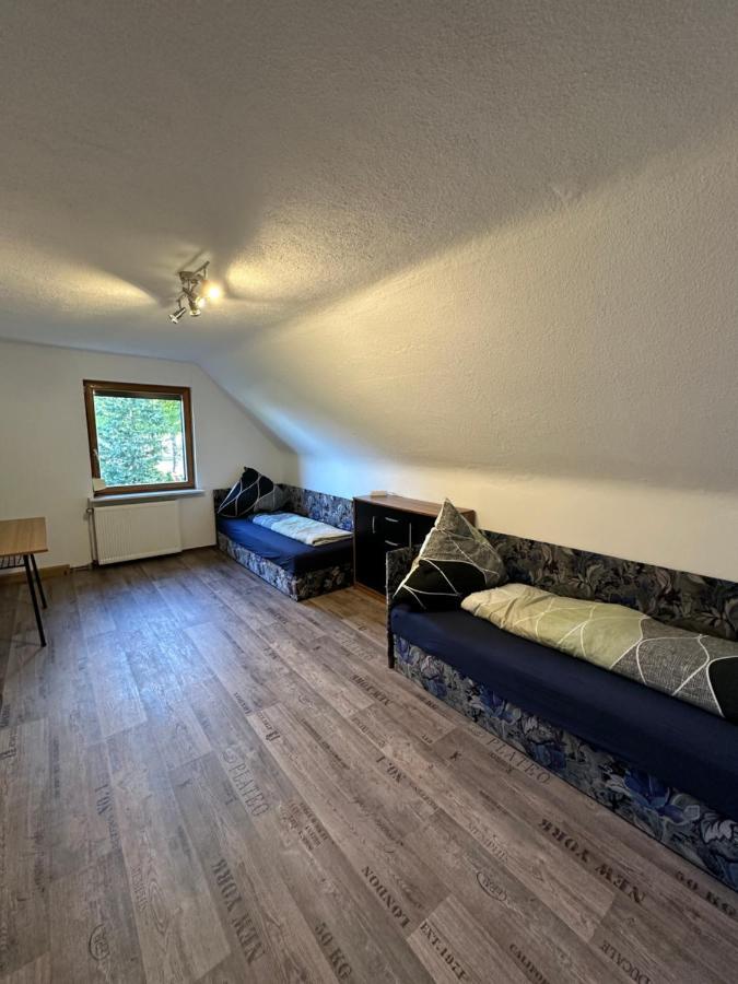 Pension „Haus 11“ Lauta 외부 사진